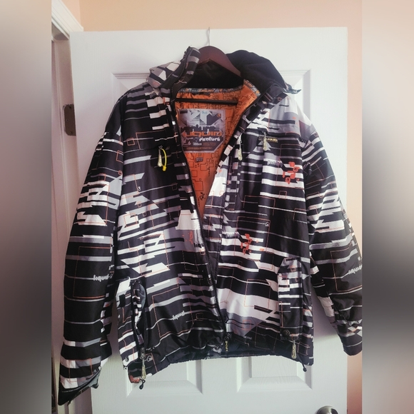 Liquid Venture| White Jacket with Orange Lining - Picture 1 of 5